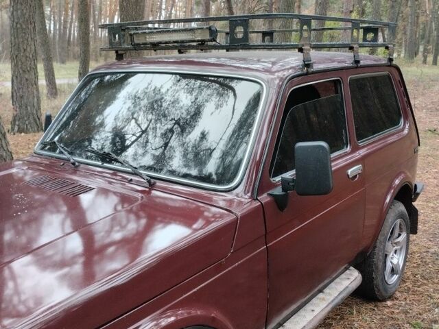 Червоний ВАЗ 21213 Niva, об'ємом двигуна 1.7 л та пробігом 134 тис. км за 3500 $, фото 8 на Automoto.ua