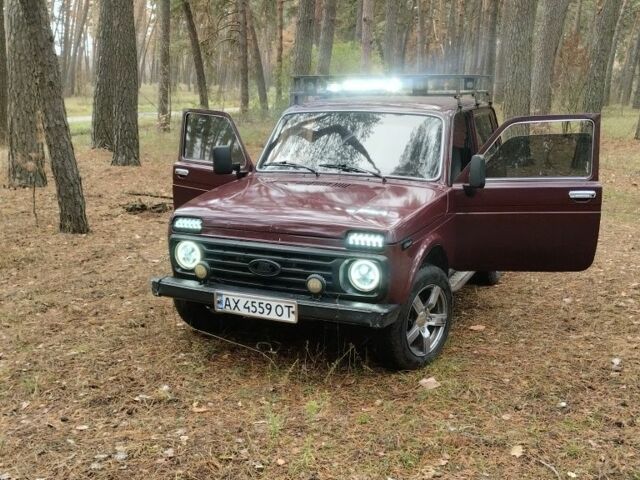 Червоний ВАЗ 21213 Niva, об'ємом двигуна 1.7 л та пробігом 134 тис. км за 3500 $, фото 6 на Automoto.ua