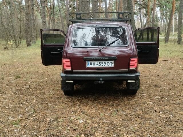 Червоний ВАЗ 21213 Niva, об'ємом двигуна 1.7 л та пробігом 134 тис. км за 3500 $, фото 7 на Automoto.ua