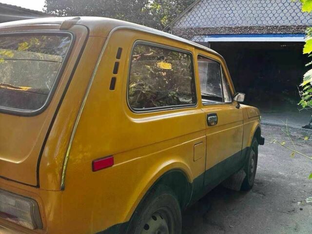 Желтый ВАЗ 21213 Niva, объемом двигателя 1.6 л и пробегом 118 тыс. км за 2500 $, фото 3 на Automoto.ua