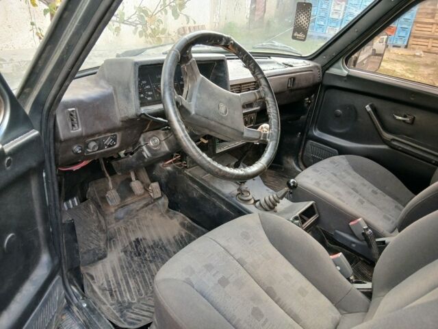 Серый ВАЗ 21213 Niva, объемом двигателя 0 л и пробегом 1000 тыс. км за 3500 $, фото 10 на Automoto.ua