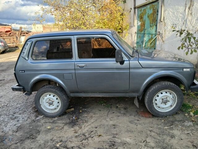 Серый ВАЗ 21213 Niva, объемом двигателя 0 л и пробегом 1000 тыс. км за 3500 $, фото 1 на Automoto.ua