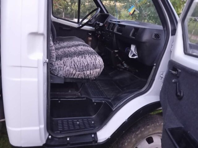 Сірий ВАЗ 21213 Niva, об'ємом двигуна 2.4 л та пробігом 255 тис. км за 1700 $, фото 7 на Automoto.ua