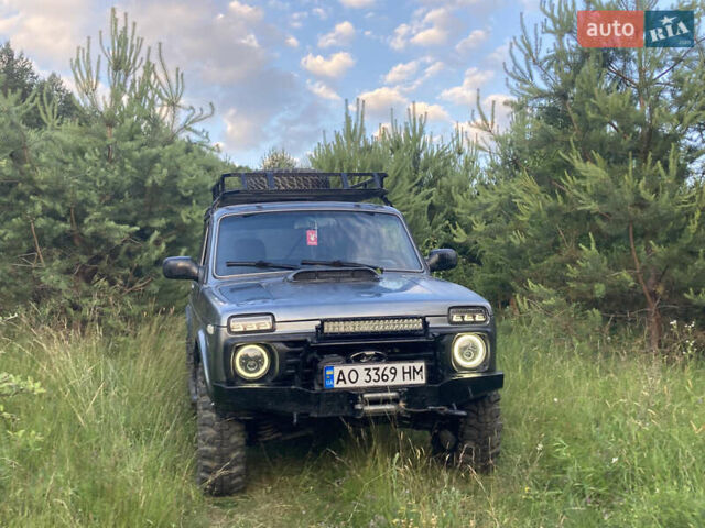 Серый ВАЗ 21213 Niva, объемом двигателя 1.6 л и пробегом 256 тыс. км за 3800 $, фото 19 на Automoto.ua