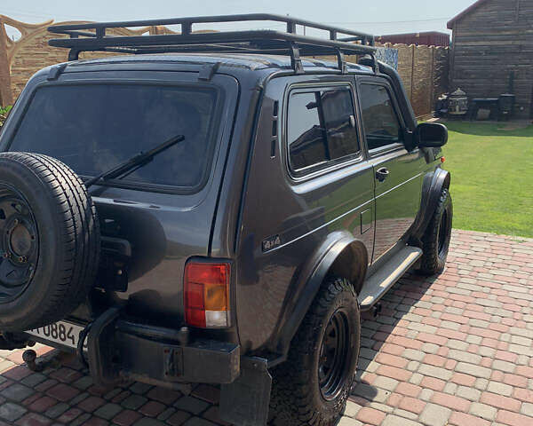 Сірий ВАЗ 21213 Niva, об'ємом двигуна 1.9 л та пробігом 60 тис. км за 5000 $, фото 4 на Automoto.ua