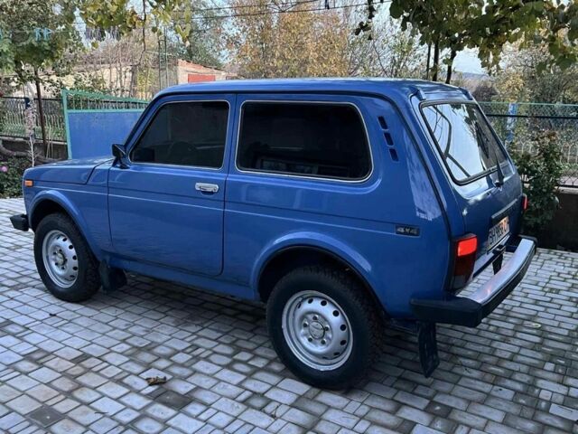 Синий ВАЗ 21213 Niva, объемом двигателя 1.7 л и пробегом 228 тыс. км за 3450 $, фото 5 на Automoto.ua