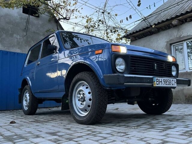 Синий ВАЗ 21213 Niva, объемом двигателя 1.7 л и пробегом 228 тыс. км за 3450 $, фото 7 на Automoto.ua