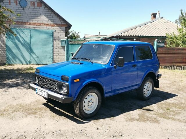 Синий ВАЗ 21213 Niva, объемом двигателя 1.7 л и пробегом 130 тыс. км за 3800 $, фото 5 на Automoto.ua
