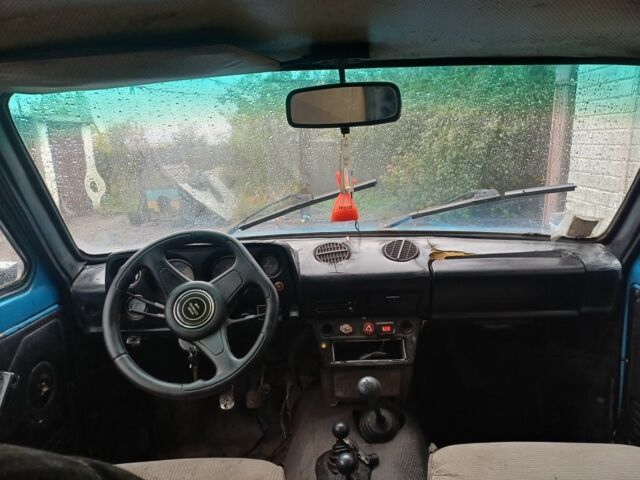 Синій ВАЗ 21213 Niva, об'ємом двигуна 1.6 л та пробігом 50 тис. км за 1100 $, фото 5 на Automoto.ua