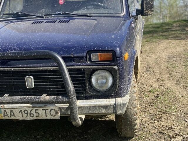 Синий ВАЗ 21213 Niva, объемом двигателя 1.5 л и пробегом 3 тыс. км за 1800 $, фото 2 на Automoto.ua
