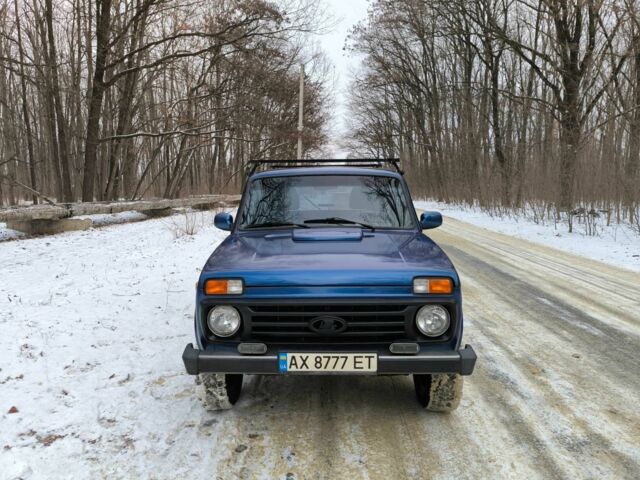 Синий ВАЗ 21213 Niva, объемом двигателя 1.7 л и пробегом 222 тыс. км за 4100 $, фото 1 на Automoto.ua
