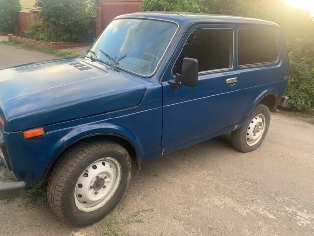 Синий ВАЗ 21213 Niva, объемом двигателя 1.6 л и пробегом 290 тыс. км за 1700 $, фото 2 на Automoto.ua
