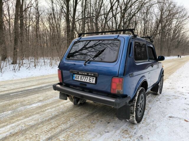 Синий ВАЗ 21213 Niva, объемом двигателя 1.7 л и пробегом 222 тыс. км за 4100 $, фото 5 на Automoto.ua