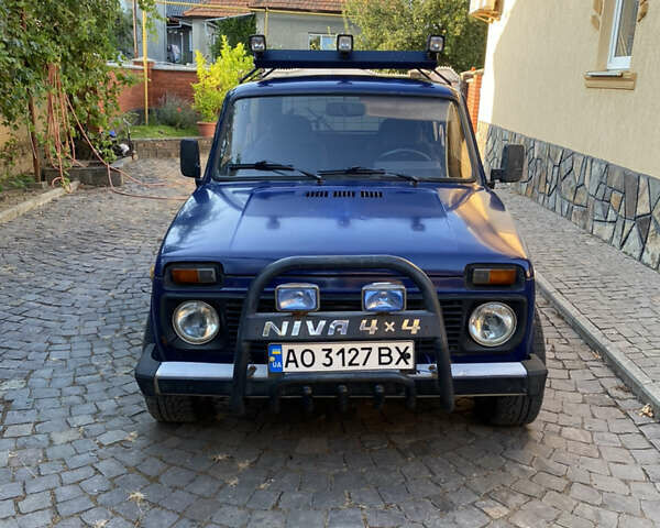 Синий ВАЗ 21213 Niva, объемом двигателя 1.7 л и пробегом 87 тыс. км за 2700 $, фото 2 на Automoto.ua