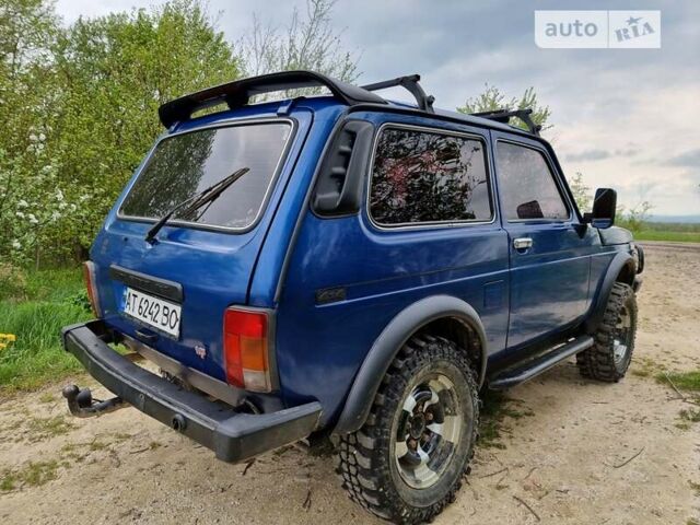 Синий ВАЗ 21213 Niva, объемом двигателя 1.7 л и пробегом 217 тыс. км за 3550 $, фото 5 на Automoto.ua