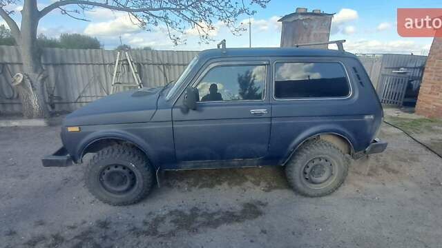 Синий ВАЗ 21213 Niva, объемом двигателя 1.69 л и пробегом 179 тыс. км за 2100 $, фото 7 на Automoto.ua