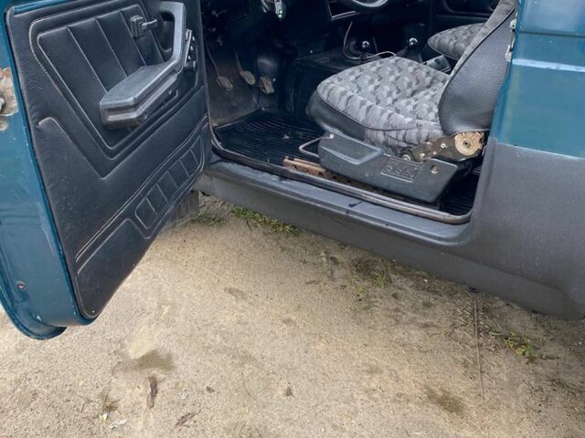 Синий ВАЗ 21213 Niva, объемом двигателя 1.7 л и пробегом 96 тыс. км за 2800 $, фото 1 на Automoto.ua