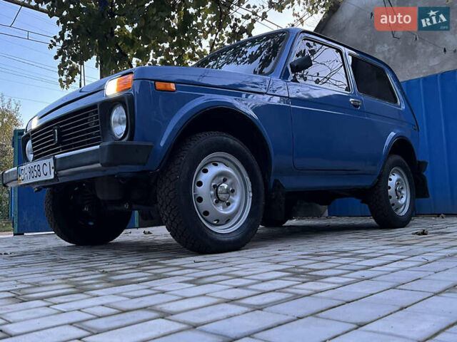 Синий ВАЗ 21213 Niva, объемом двигателя 1.7 л и пробегом 228 тыс. км за 3450 $, фото 4 на Automoto.ua