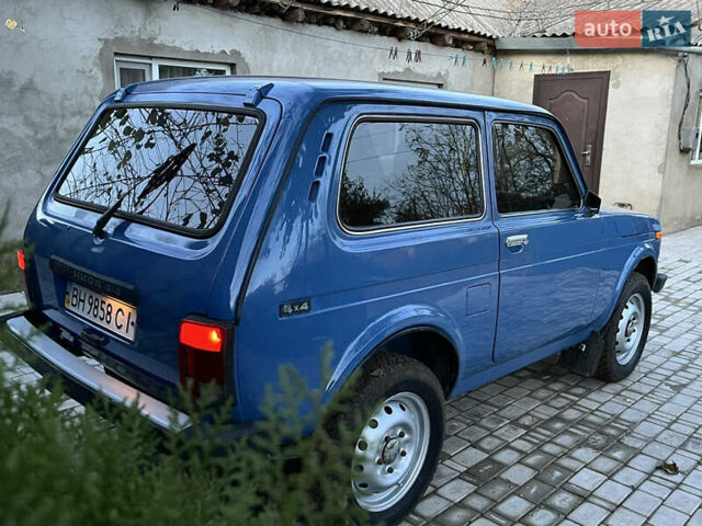 Синий ВАЗ 21213 Niva, объемом двигателя 1.7 л и пробегом 228 тыс. км за 3450 $, фото 2 на Automoto.ua