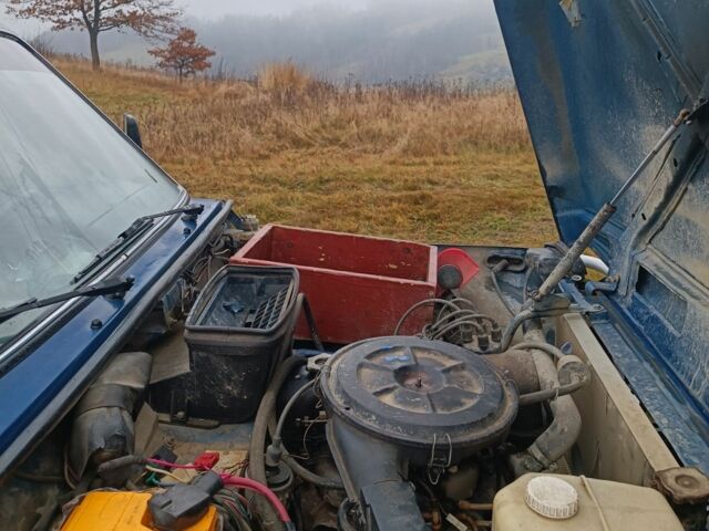 Синий ВАЗ 21213 Niva, объемом двигателя 1.7 л и пробегом 173 тыс. км за 3300 $, фото 7 на Automoto.ua