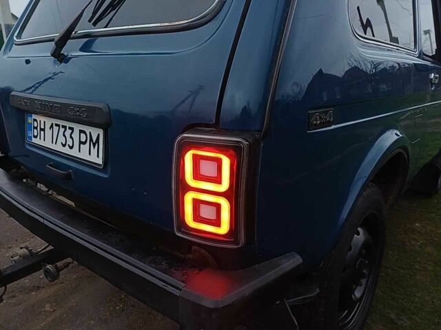 Синій ВАЗ 21213 Niva, об'ємом двигуна 1.7 л та пробігом 186 тис. км за 3200 $, фото 1 на Automoto.ua