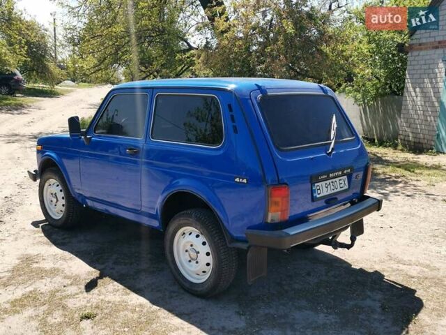 Синий ВАЗ 21213 Niva, объемом двигателя 1.7 л и пробегом 130 тыс. км за 3500 $, фото 2 на Automoto.ua