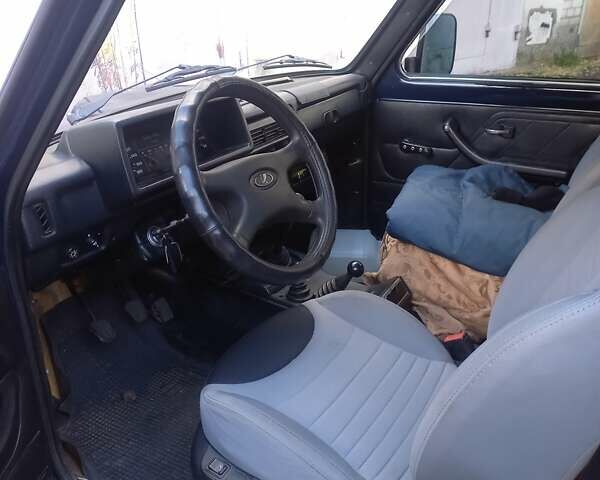 Синий ВАЗ 21213 Niva, объемом двигателя 1.7 л и пробегом 216 тыс. км за 4500 $, фото 1 на Automoto.ua
