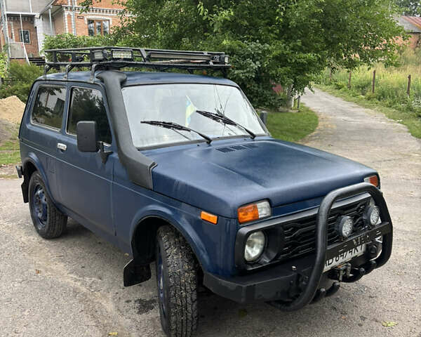 Синий ВАЗ 21213 Niva, объемом двигателя 1.6 л и пробегом 125 тыс. км за 2900 $, фото 3 на Automoto.ua