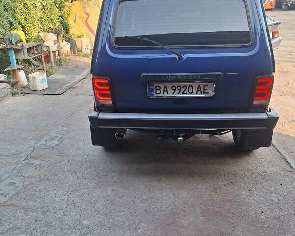 Синий ВАЗ 21213 Niva, объемом двигателя 1.6 л и пробегом 180 тыс. км за 4500 $, фото 21 на Automoto.ua