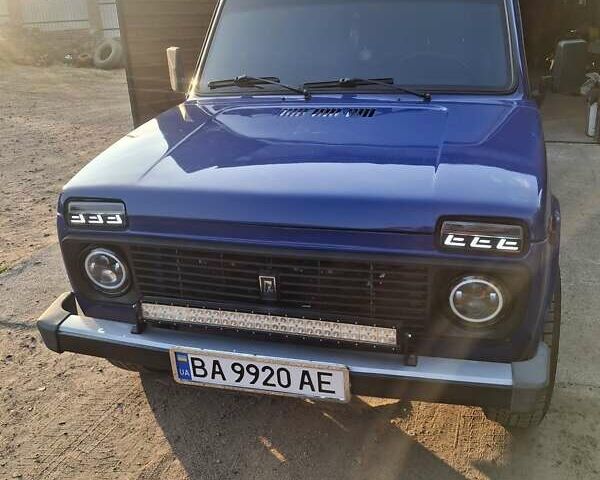 Синий ВАЗ 21213 Niva, объемом двигателя 1.6 л и пробегом 180 тыс. км за 4500 $, фото 22 на Automoto.ua