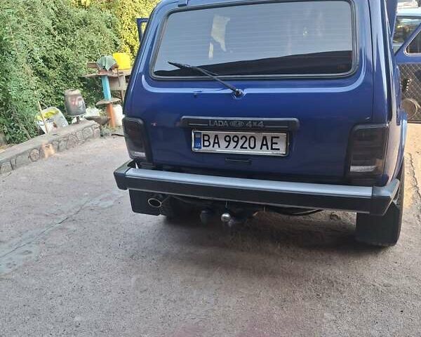 Синий ВАЗ 21213 Niva, объемом двигателя 1.6 л и пробегом 180 тыс. км за 4500 $, фото 24 на Automoto.ua