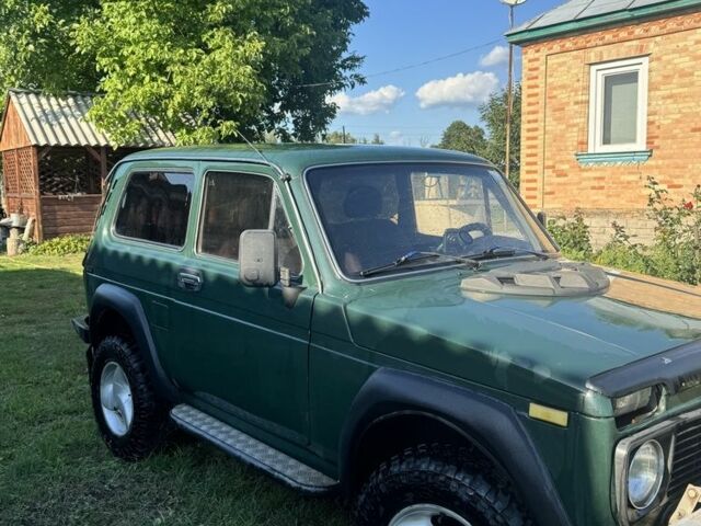 Зеленый ВАЗ 21213 Niva, объемом двигателя 1.7 л и пробегом 200 тыс. км за 2500 $, фото 3 на Automoto.ua