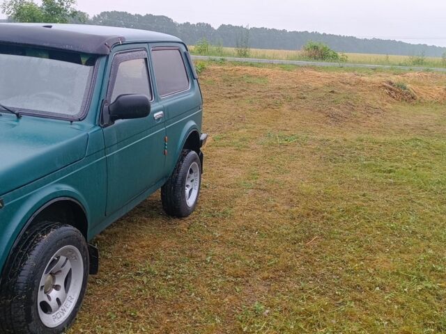 Зеленый ВАЗ 21213 Niva, объемом двигателя 0 л и пробегом 100 тыс. км за 3500 $, фото 3 на Automoto.ua