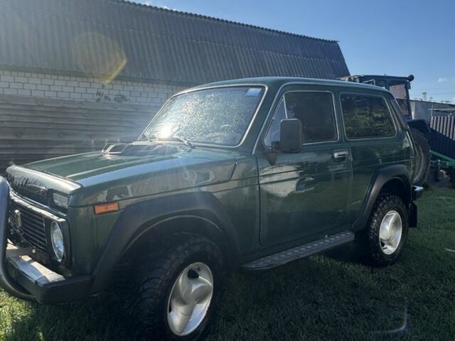 Зеленый ВАЗ 21213 Niva, объемом двигателя 1.7 л и пробегом 200 тыс. км за 2500 $, фото 1 на Automoto.ua