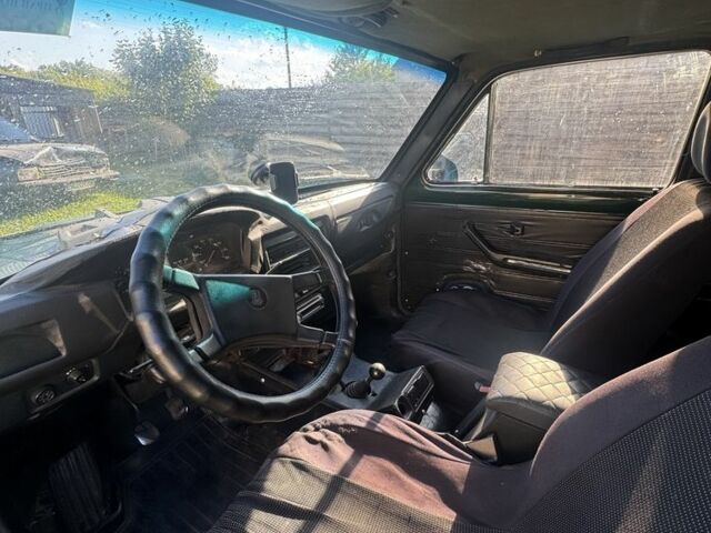 Зеленый ВАЗ 21213 Niva, объемом двигателя 1.7 л и пробегом 200 тыс. км за 2500 $, фото 6 на Automoto.ua