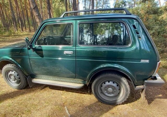 Зеленый ВАЗ 21213 Niva, объемом двигателя 2 л и пробегом 117 тыс. км за 4000 $, фото 1 на Automoto.ua