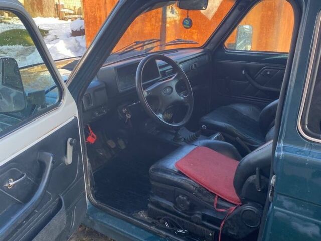 Зелений ВАЗ 21213 Niva, об'ємом двигуна 1.7 л та пробігом 140 тис. км за 2400 $, фото 8 на Automoto.ua