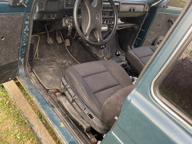 Зеленый ВАЗ 21213 Niva, объемом двигателя 1.7 л и пробегом 2 тыс. км за 2900 $, фото 4 на Automoto.ua