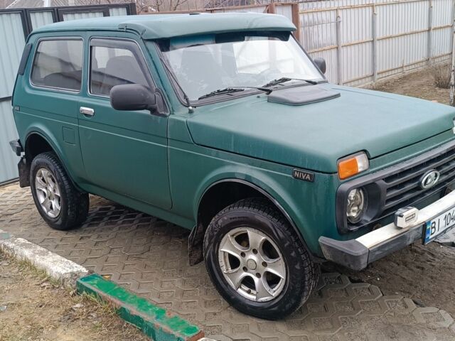 Зеленый ВАЗ 21213 Niva, объемом двигателя 1.6 л и пробегом 10 тыс. км за 3100 $, фото 4 на Automoto.ua