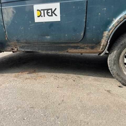 Зелений ВАЗ 21213 Niva, об'ємом двигуна 1.6 л та пробігом 457 тис. км за 2672 $, фото 10 на Automoto.ua