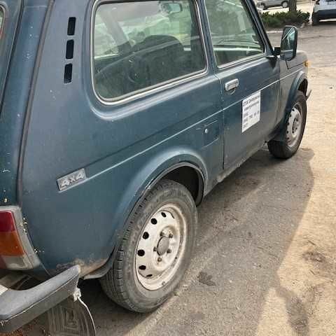 Зелений ВАЗ 21213 Niva, об'ємом двигуна 1.6 л та пробігом 457 тис. км за 2672 $, фото 6 на Automoto.ua