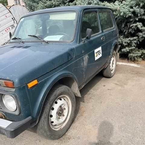 Зелений ВАЗ 21213 Niva, об'ємом двигуна 1.6 л та пробігом 457 тис. км за 2672 $, фото 3 на Automoto.ua