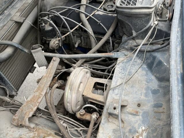 Зеленый ВАЗ 21213 Niva, объемом двигателя 1.7 л и пробегом 150 тыс. км за 1500 $, фото 5 на Automoto.ua