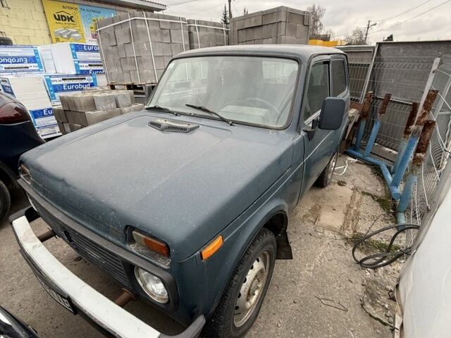 Зеленый ВАЗ 21213 Niva, объемом двигателя 1.7 л и пробегом 150 тыс. км за 1500 $, фото 2 на Automoto.ua