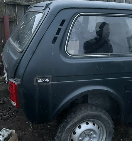 Зеленый ВАЗ 21213 Niva, объемом двигателя 1.6 л и пробегом 600 тыс. км за 2000 $, фото 8 на Automoto.ua