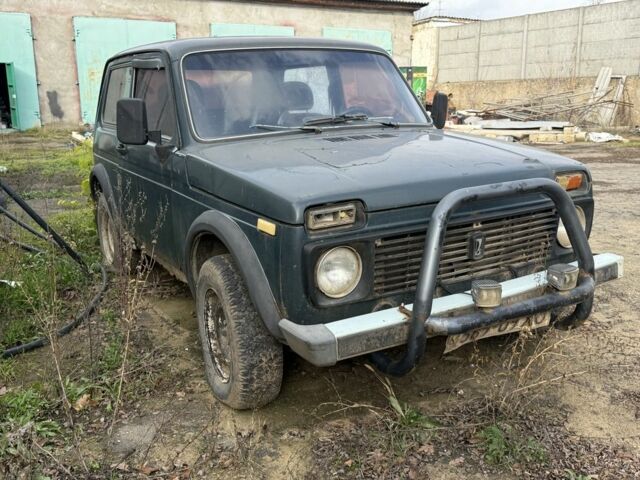 Зеленый ВАЗ 21213 Niva, объемом двигателя 1.6 л и пробегом 120 тыс. км за 1800 $, фото 2 на Automoto.ua