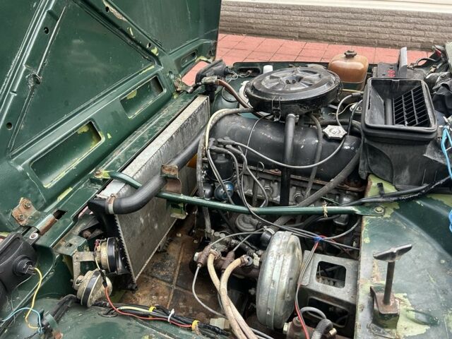 Зеленый ВАЗ 21213 Niva, объемом двигателя 1.6 л и пробегом 180 тыс. км за 1900 $, фото 7 на Automoto.ua