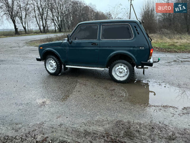 Зелений ВАЗ 21213 Niva, об'ємом двигуна 1.6 л та пробігом 200 тис. км за 2100 $, фото 5 на Automoto.ua