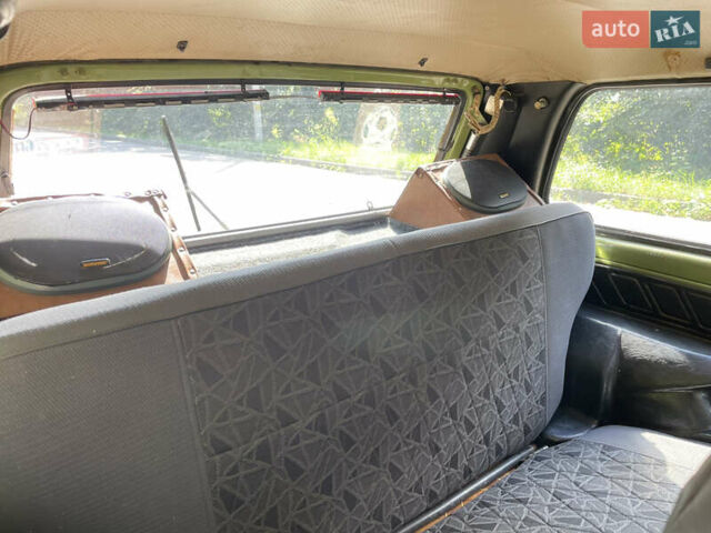 Зеленый ВАЗ 21213 Niva, объемом двигателя 1.7 л и пробегом 157 тыс. км за 2500 $, фото 8 на Automoto.ua