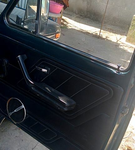 Зеленый ВАЗ 21213 Niva, объемом двигателя 1.6 л и пробегом 190 тыс. км за 2400 $, фото 4 на Automoto.ua